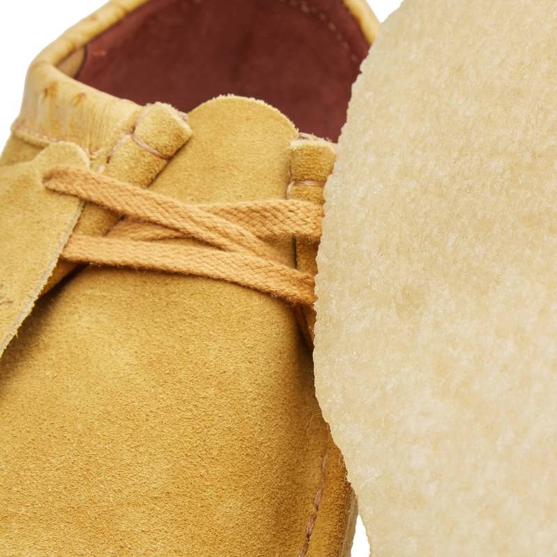 Golden Brown Stüssy x Clarks Originals Wallabee | C26108971