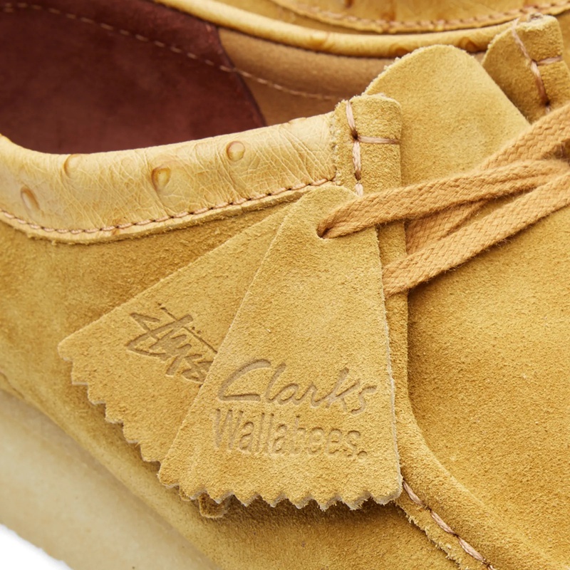 Golden Brown Stüssy x Clarks Originals Wallabee | C26108971